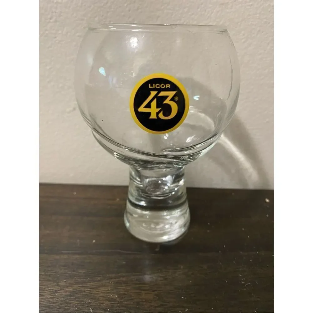Licor 43 cocktail glass